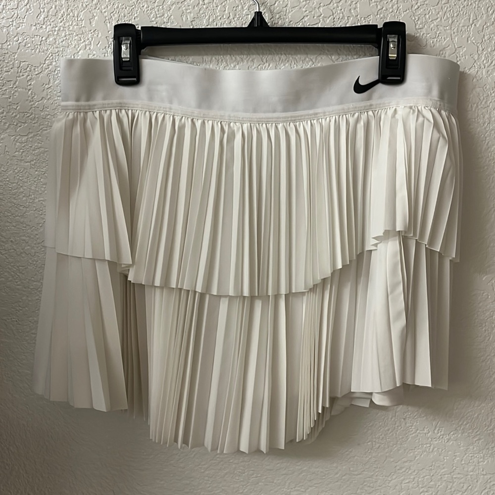 Nike white athletic skirt XL